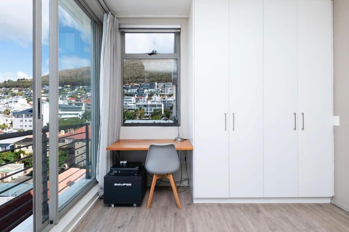 Stadium View Haven 2-bed Retreat In Greenpoint * Cape Town