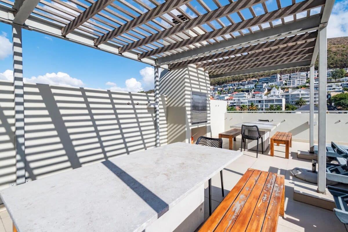 Stadium View Haven 2-bed Retreat In Greenpoint